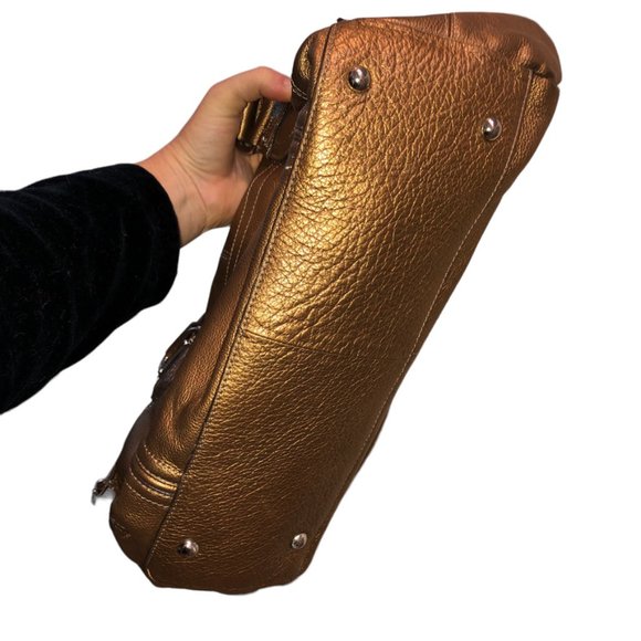 Tignanello HOLIDAY rich gold leather cross body hand bag gold chain link… - Picture 5 of 7